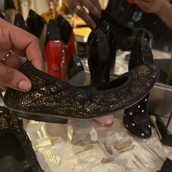 Super Rare - Chanel Cap Toe Ballet/Ballerina Flats w/new Chanel Shoe Bands!!!! - Picture 8 of 16